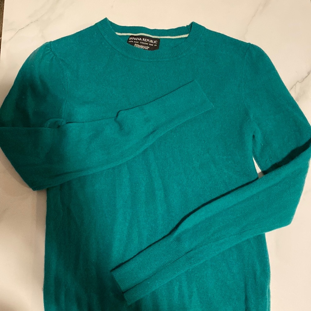 Banana Republic Green Sweater